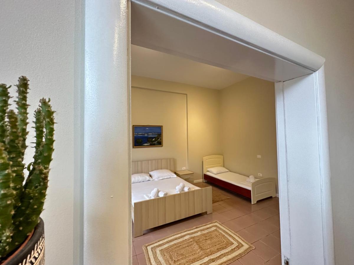 Rias Seaside Apartments Vlorë Eksteriør billede