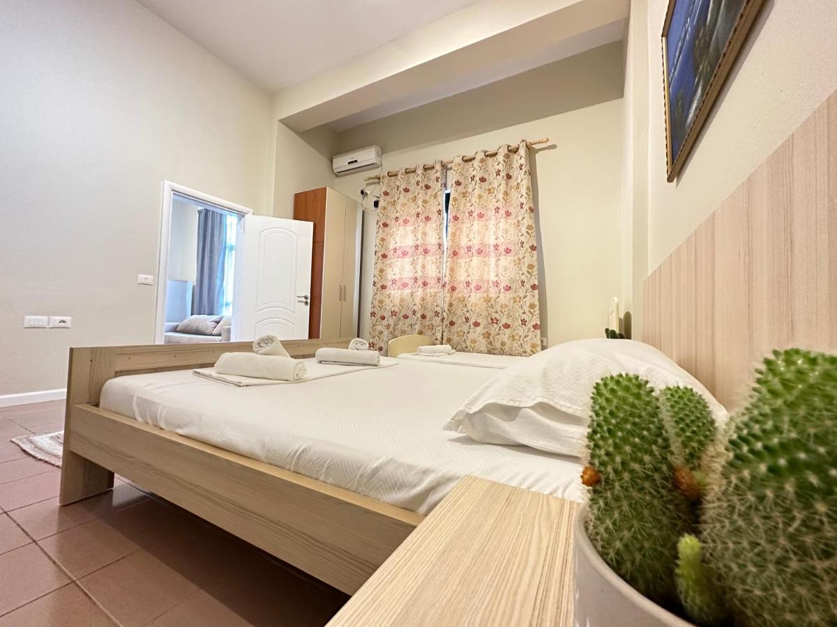 Rias Seaside Apartments Vlorë Eksteriør billede