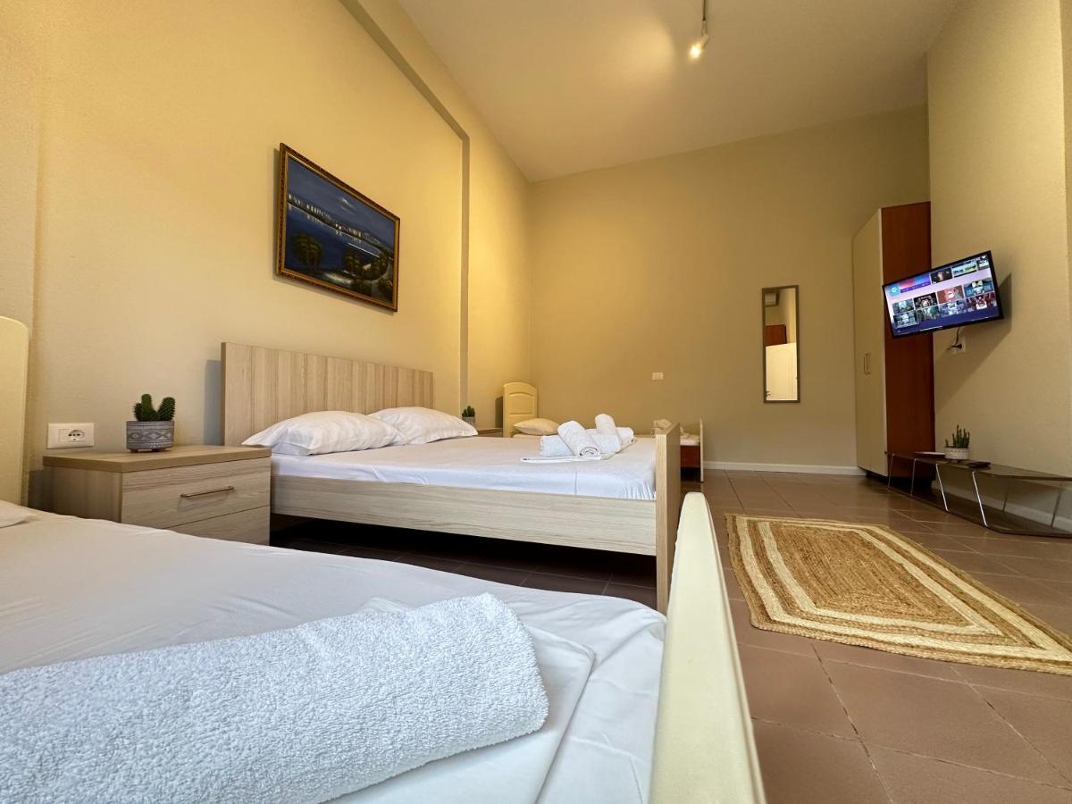 Rias Seaside Apartments Vlorë Eksteriør billede