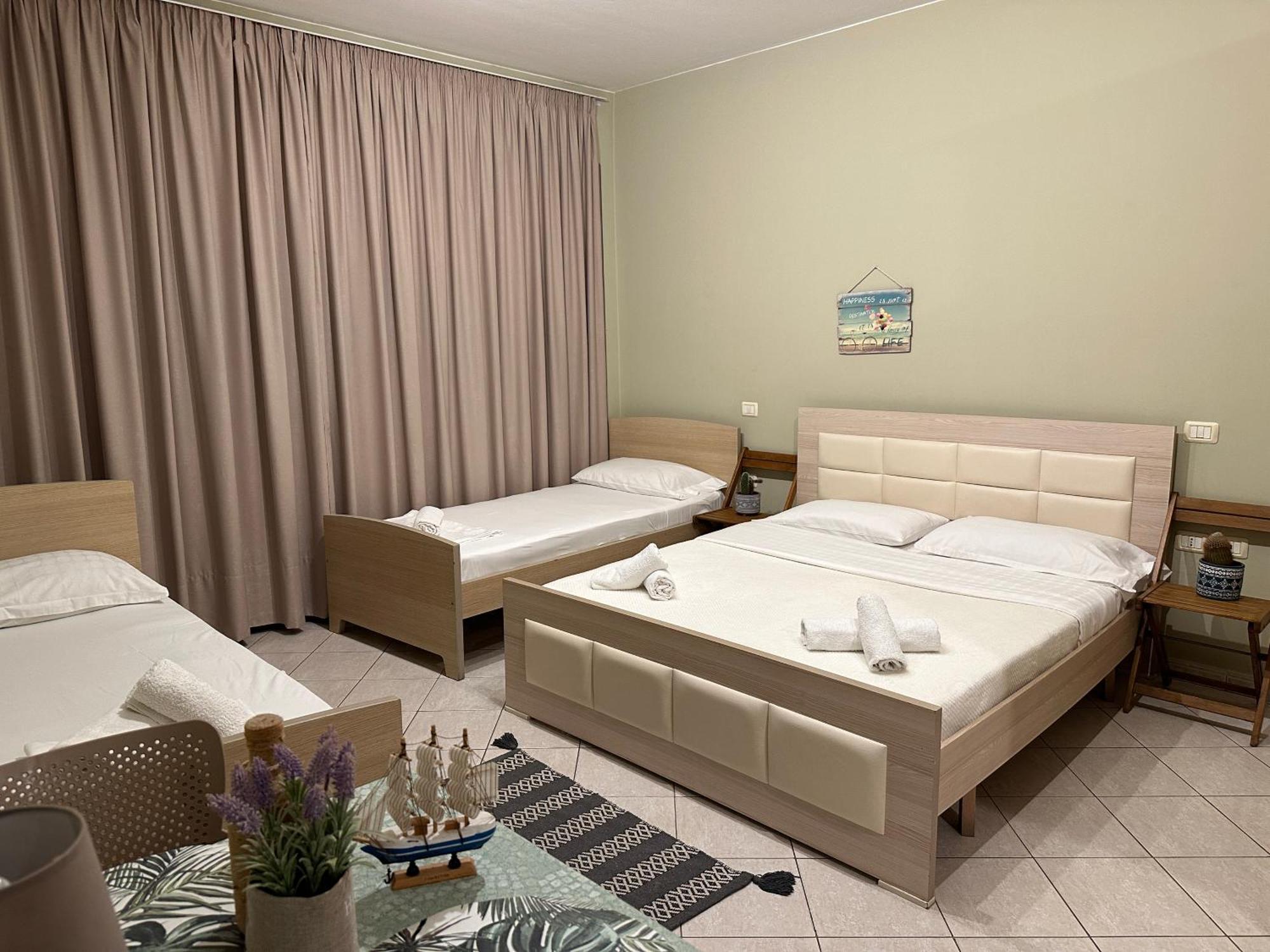 Rias Seaside Apartments Vlorë Eksteriør billede